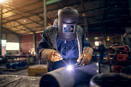 How to Choose the Right Safety Gear for Welding in Pakistan